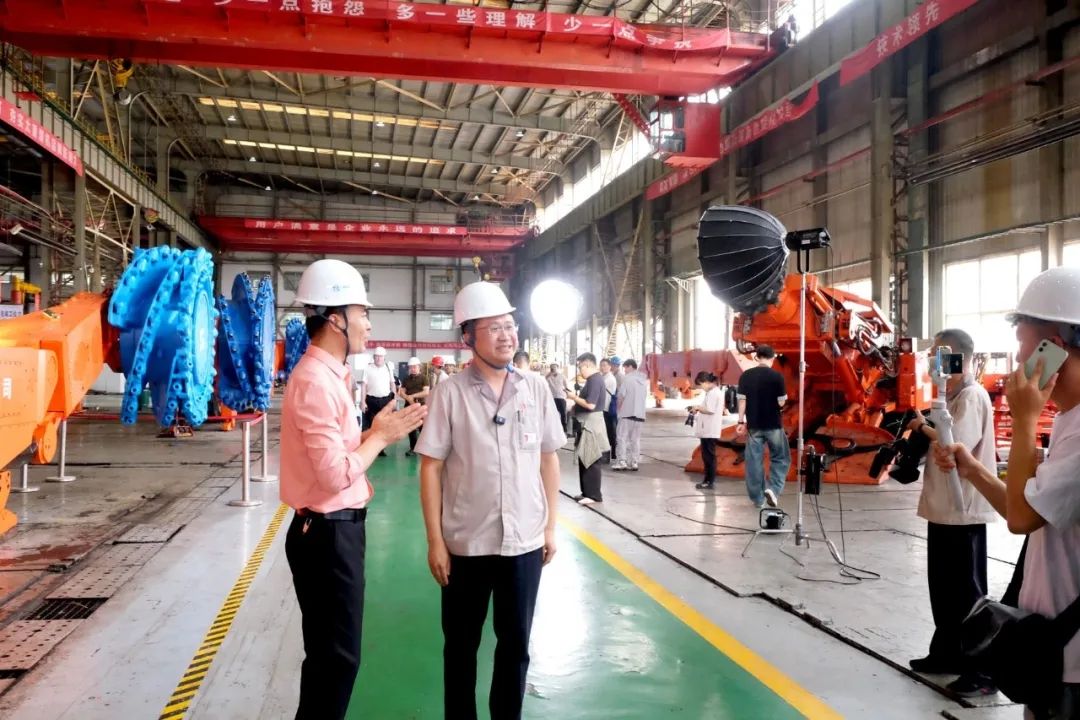 B5F9C0E4B9F22441AEAE9858072_1C008A96_2493D